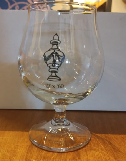 Lustrumglas 13 met Lustrumbier